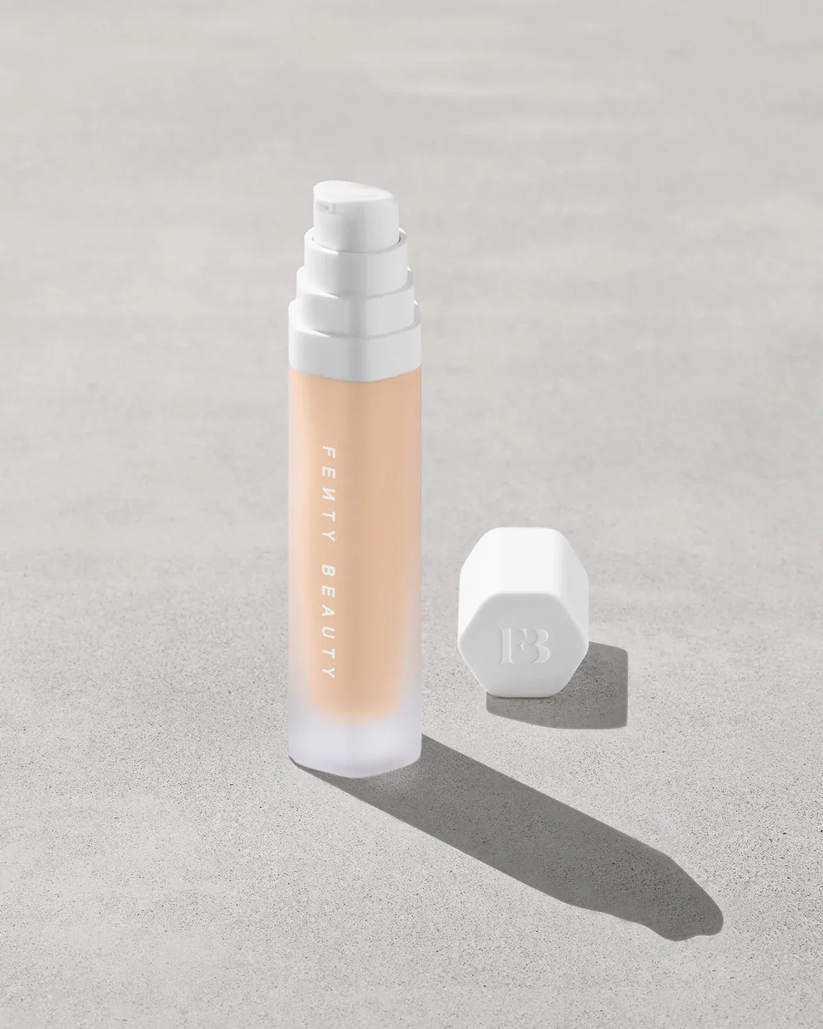 Soft’lit Naturally Luminous Longwear Foundation
