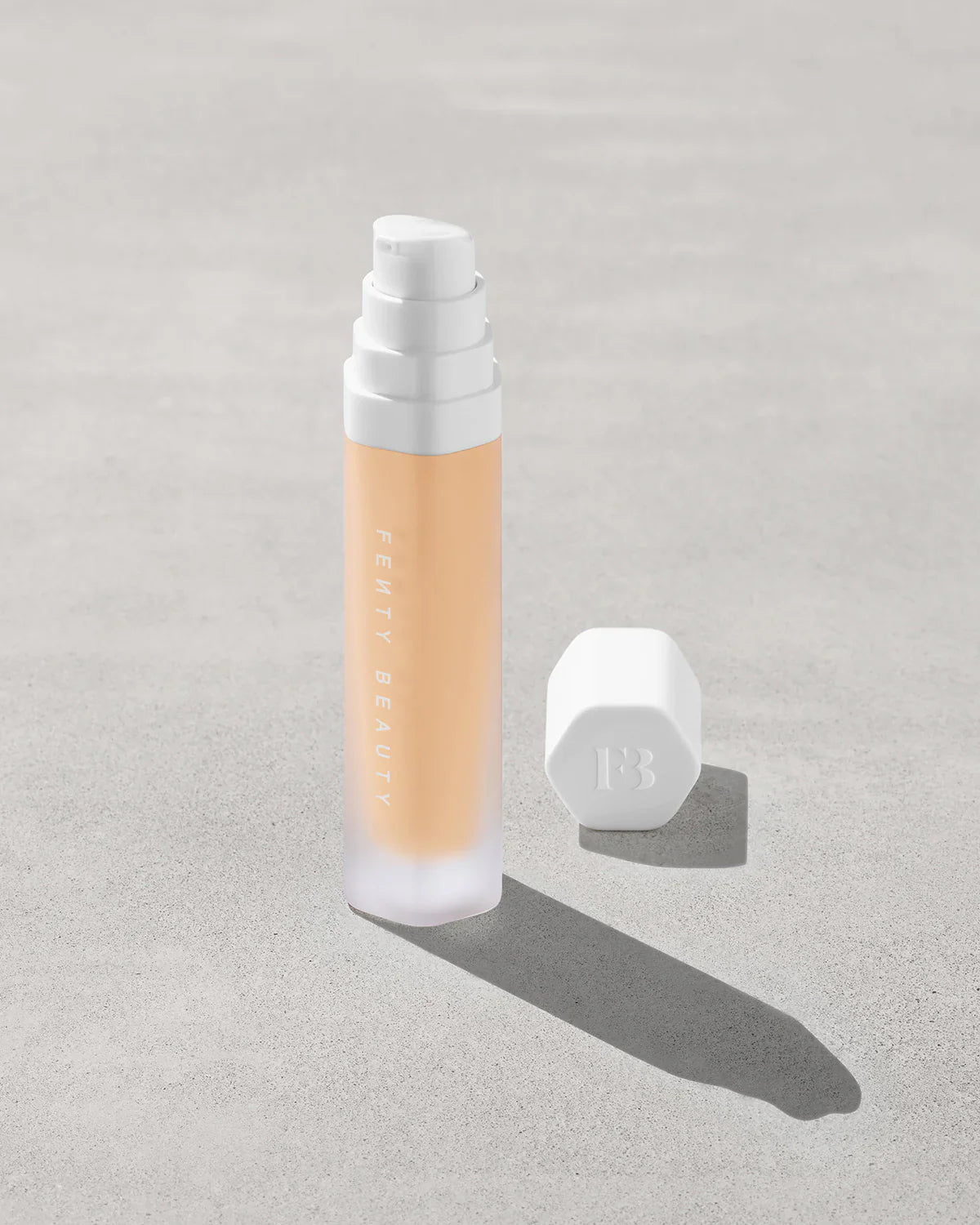 Soft’lit Naturally Luminous Longwear Foundation