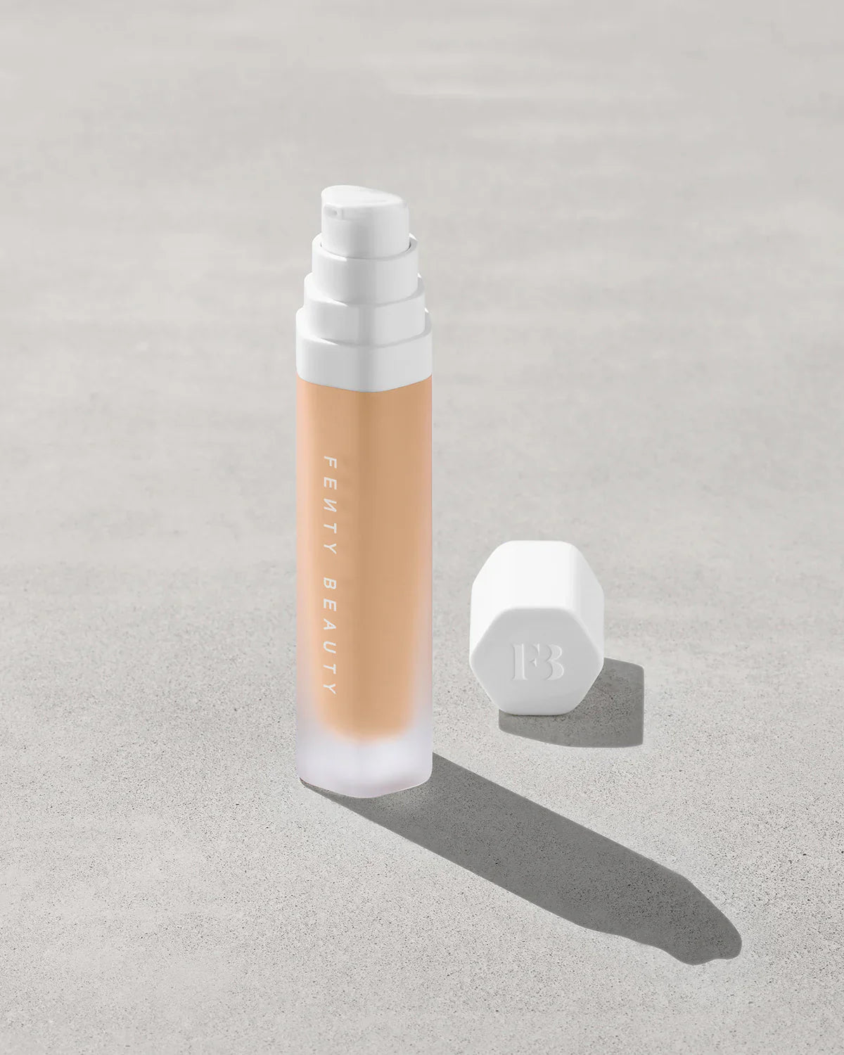 Soft’lit Naturally Luminous Longwear Foundation