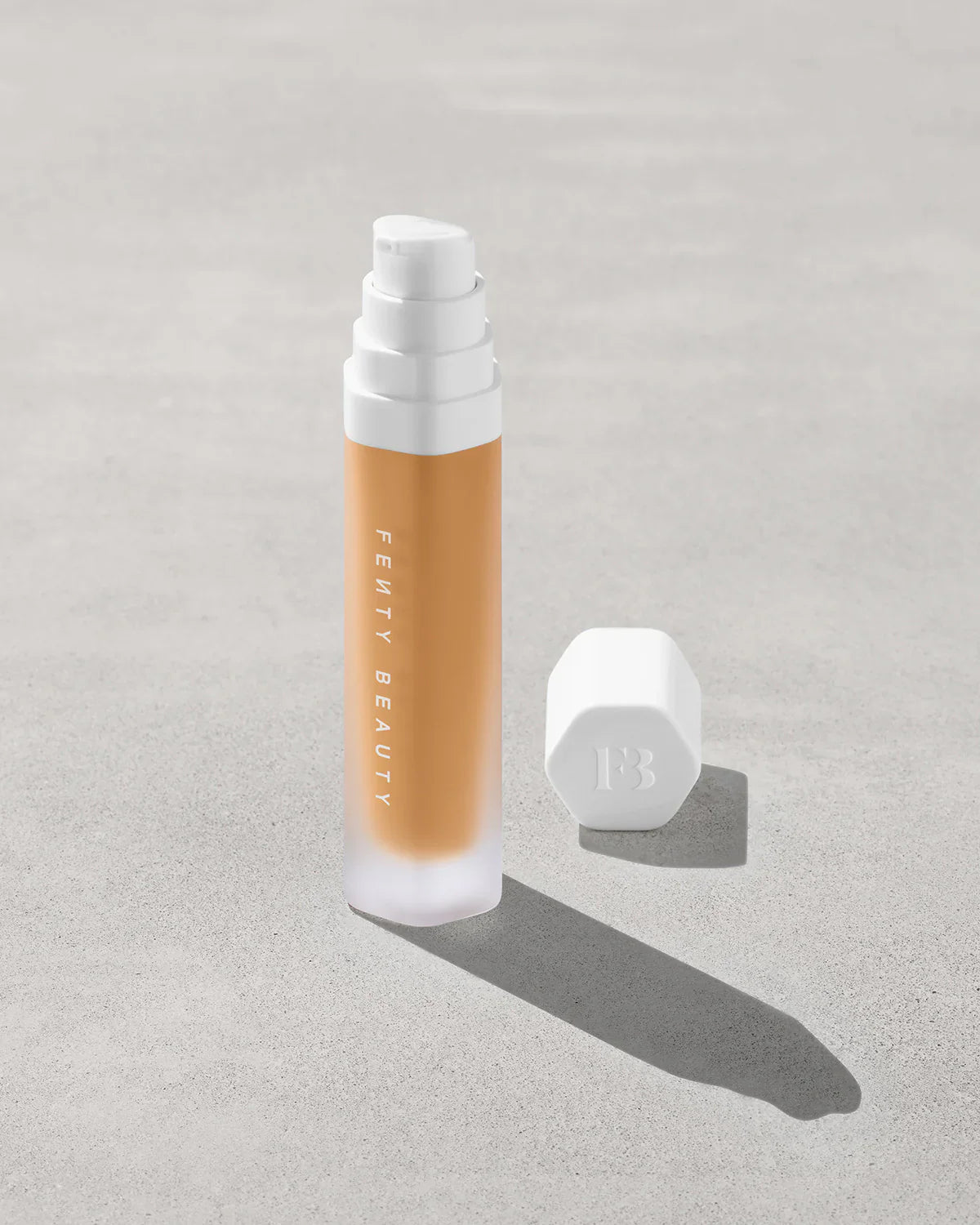 Soft’lit Naturally Luminous Longwear Foundation