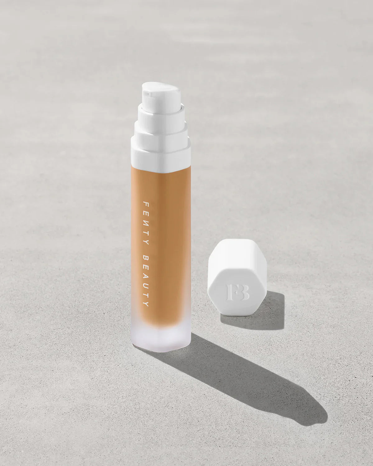 Soft’lit Naturally Luminous Longwear Foundation