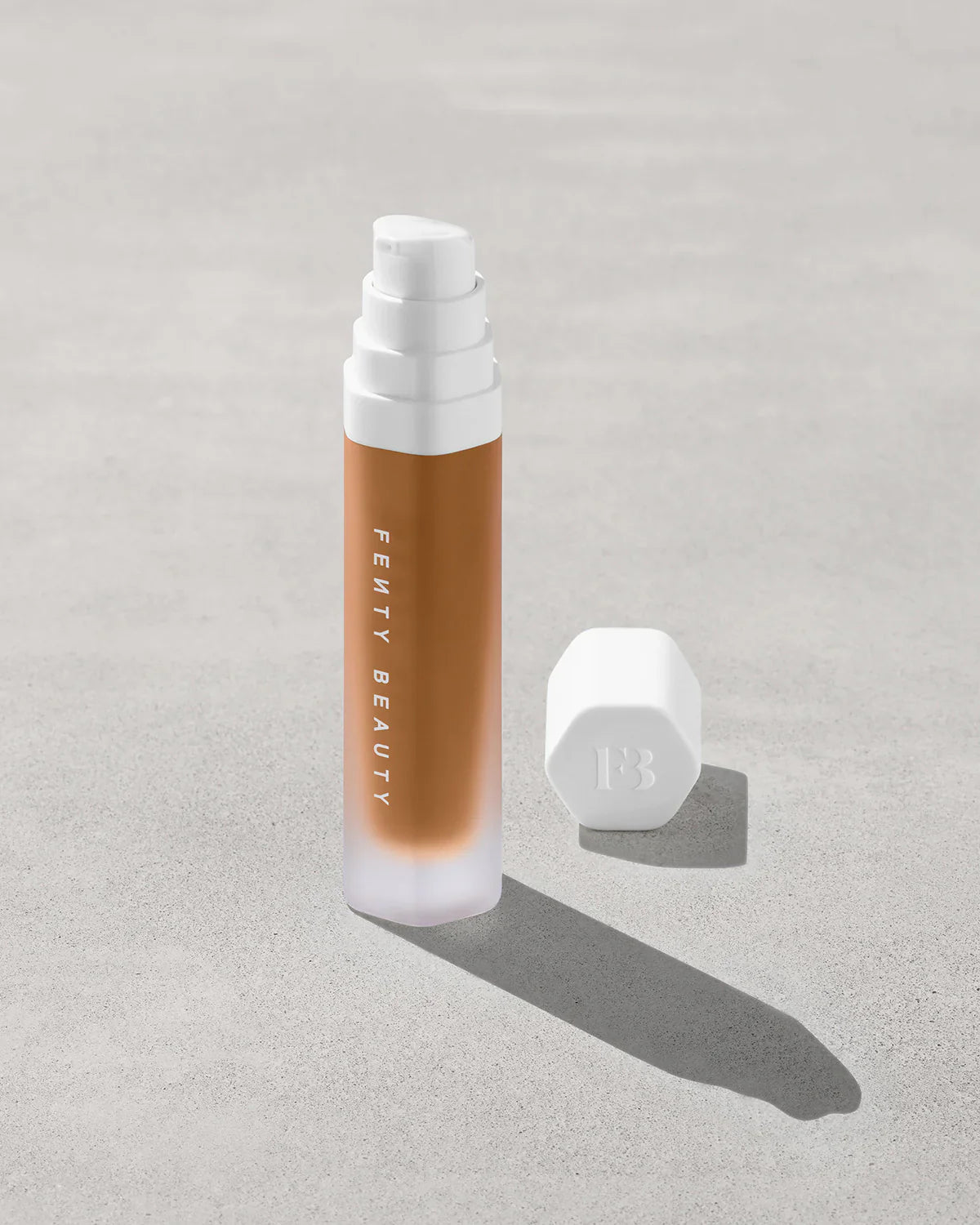 Soft’lit Naturally Luminous Longwear Foundation