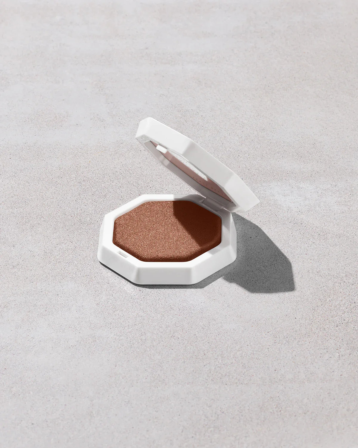 Demi’glow Light-Diffusing Highlighter