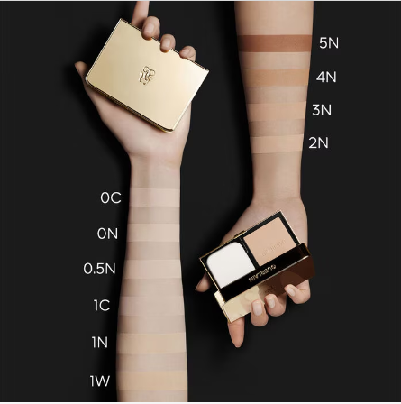 Parure Gold Skin Control – Ultra-Fine Matte Compact Foundation
