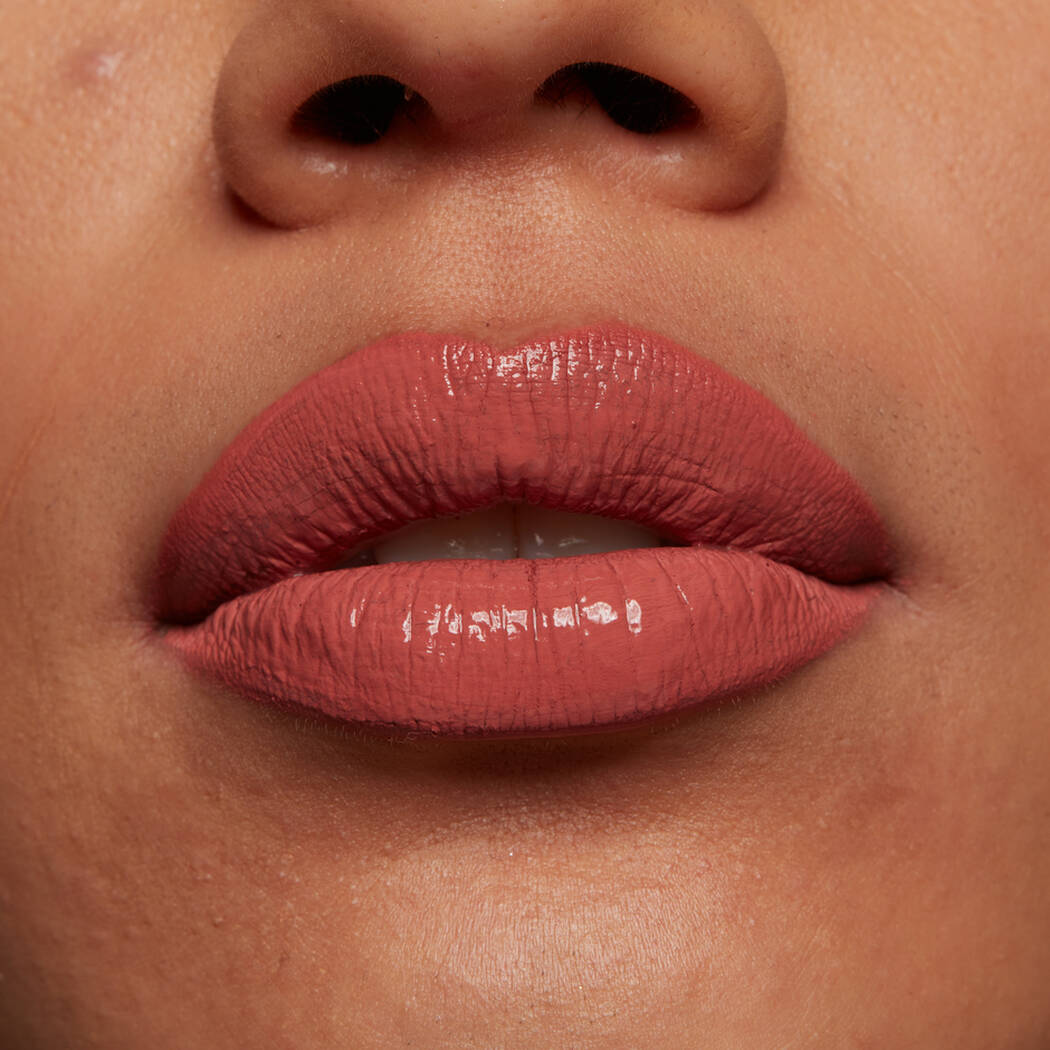 Permanent Lip Gloss with Shine – Shine Loud