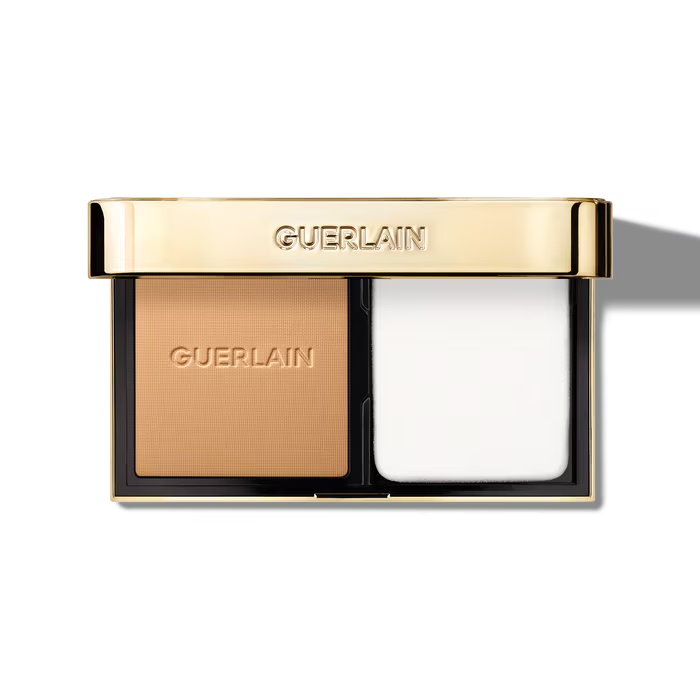 Parure Gold Skin Control – Ultra-Fine Matte Compact Foundation